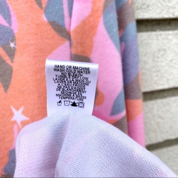 Wildfox Sommers Tropic Camo Palm Leaf Sweatshirt Pink Orange Stars Small NWT - Picture 6 of 8